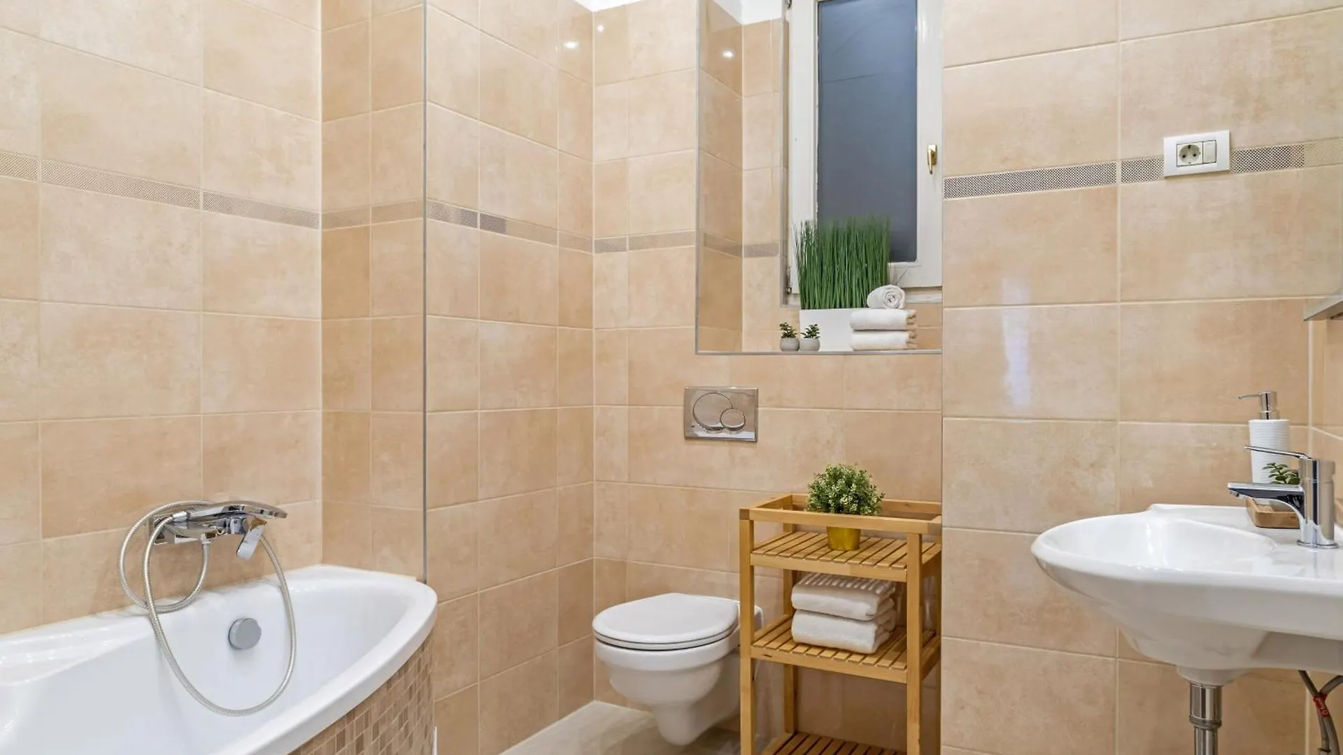Rumbach Royal Apartment Budapest